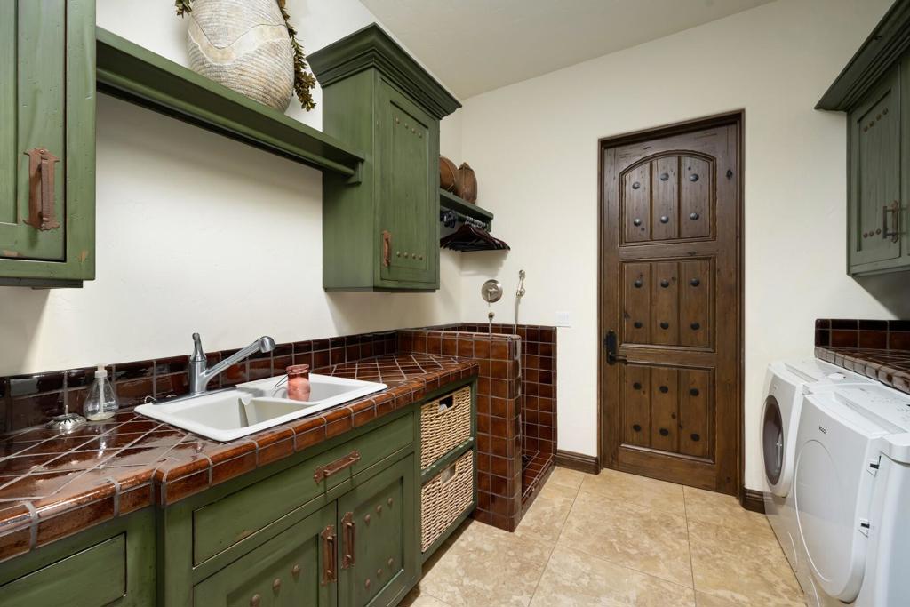 The Hideaway - Residential