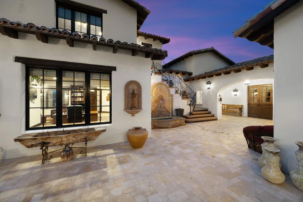 The Hideaway - Residential