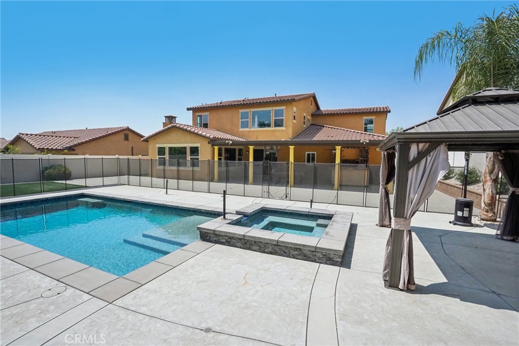 35676 Small Pine Court