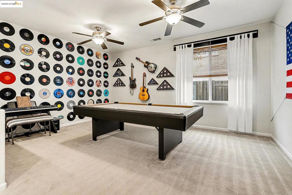 OAKLEY - Residential