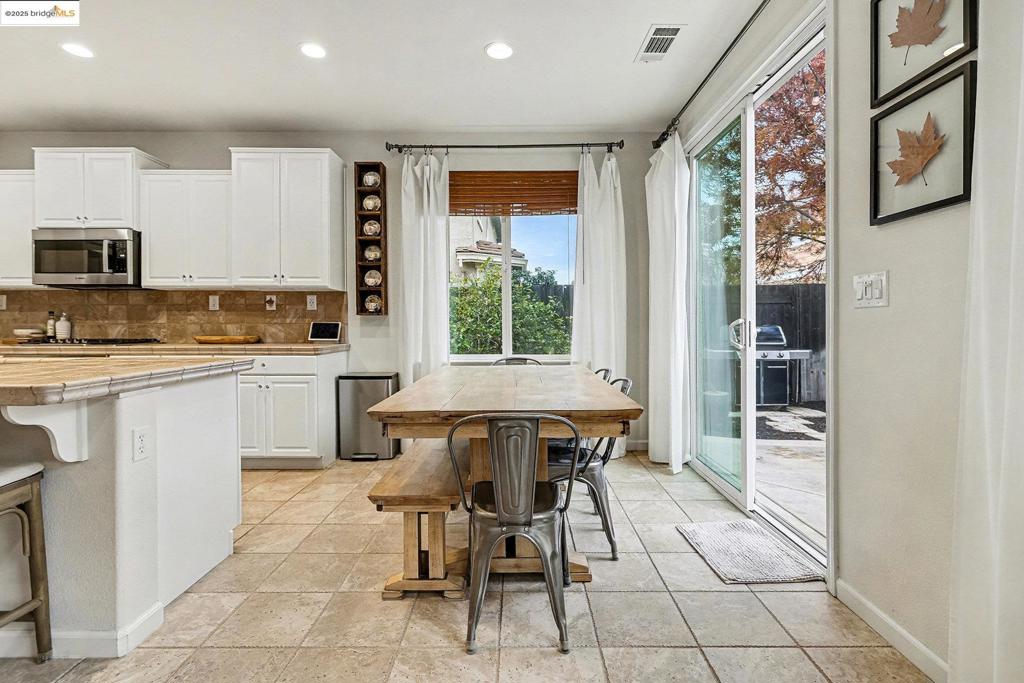 OAKLEY - Residential