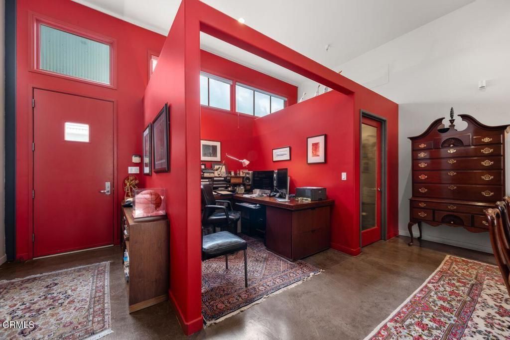 listing image 130726336918973346503