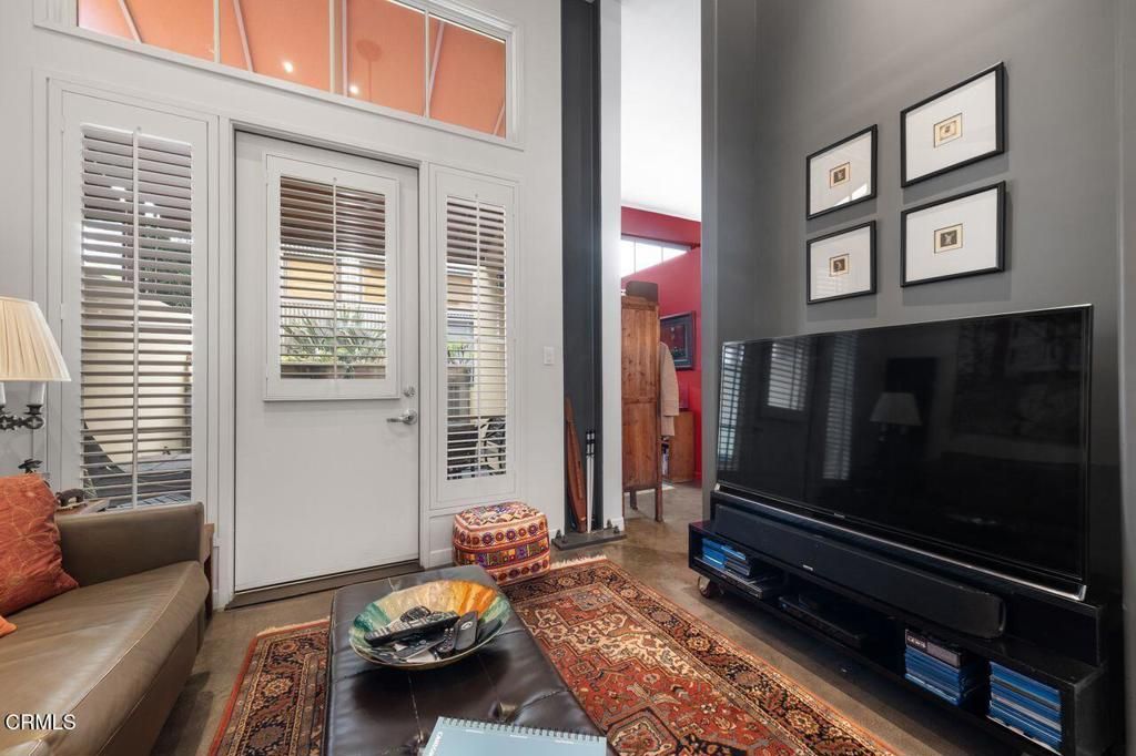 listing image 130726684799400179287
