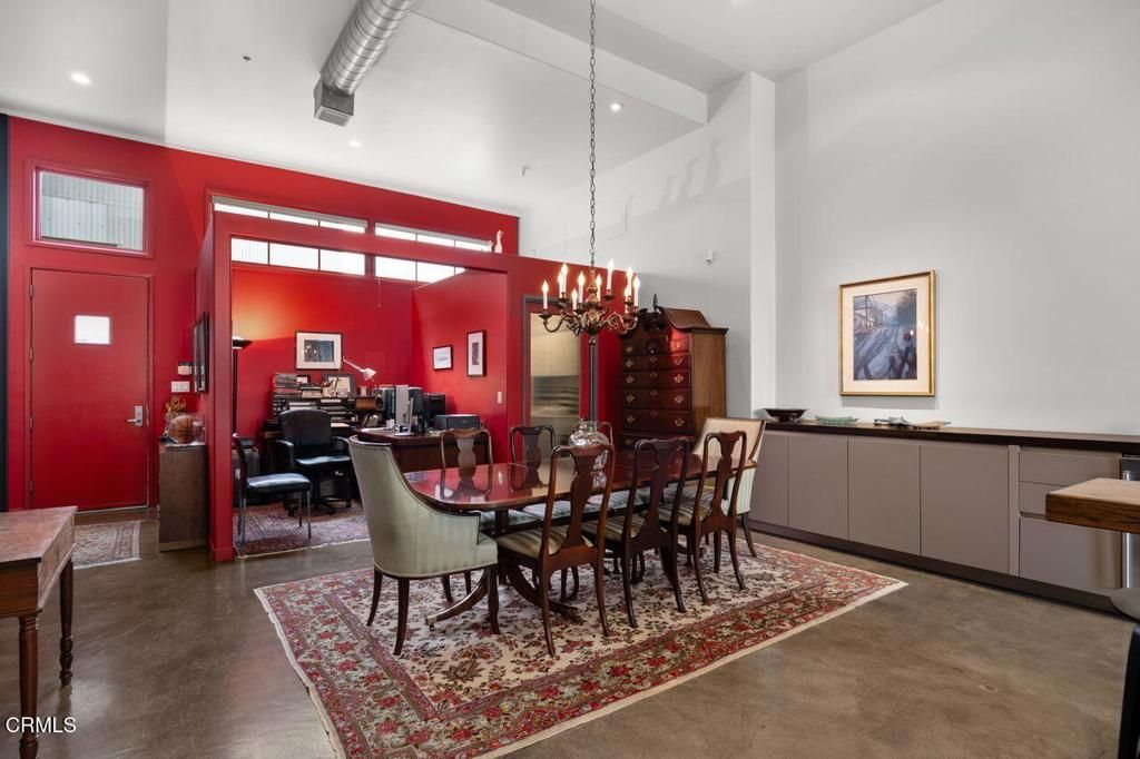 listing image 130724297674523227993