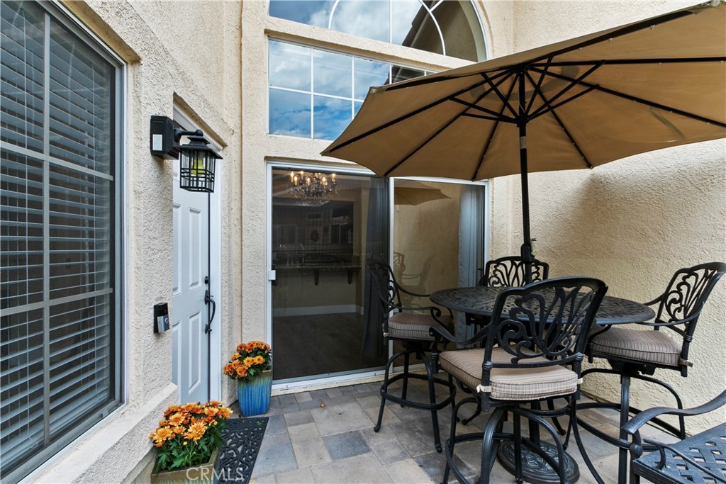 141 Nightingale Dr