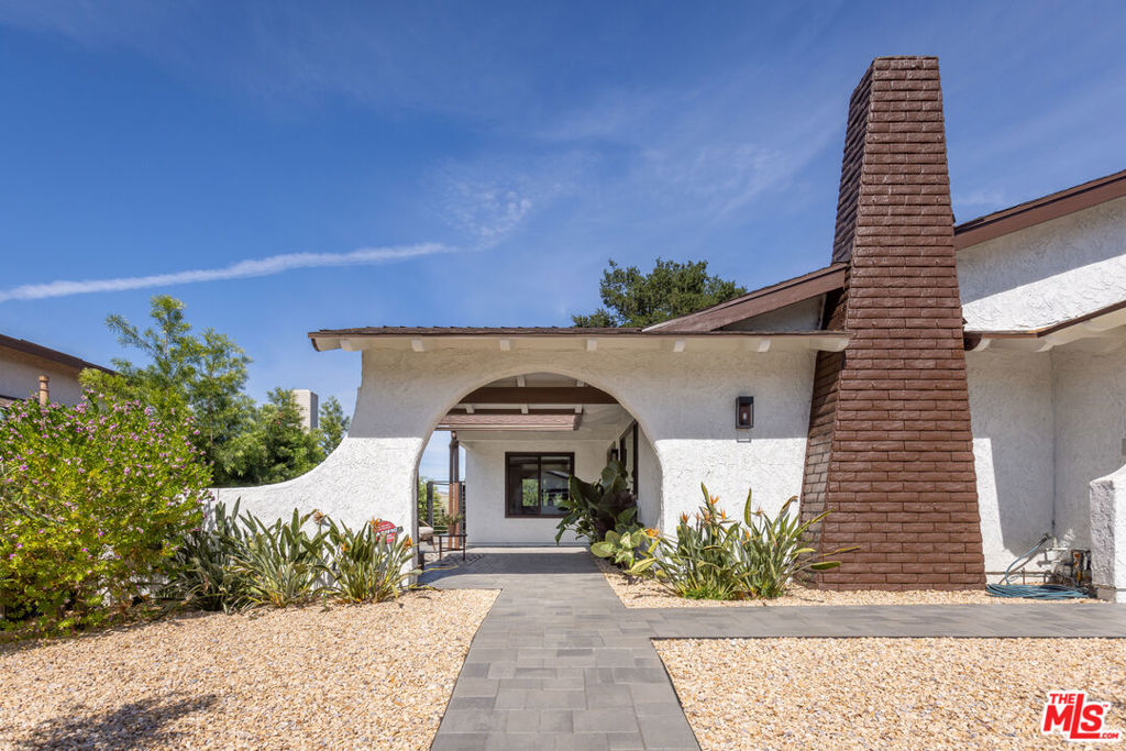 29353 Deep Shadow Drive