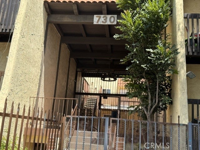 730 N Eucalyptus AVE