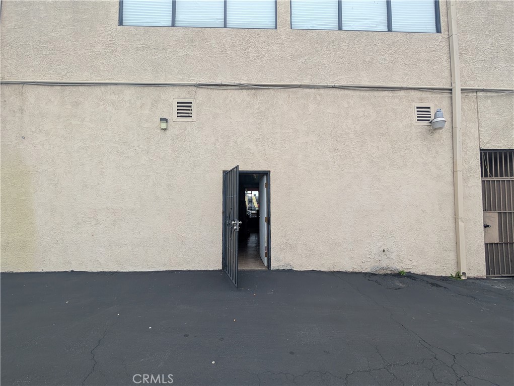 9425 Telegraph Road 9