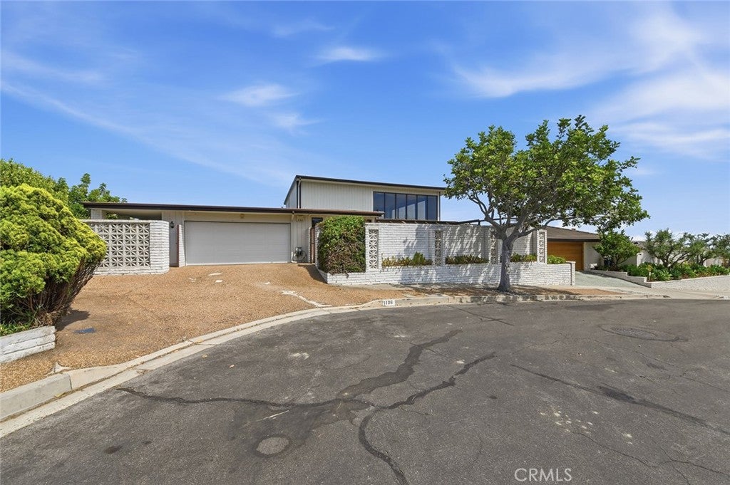 1106 Sandpiper Drive