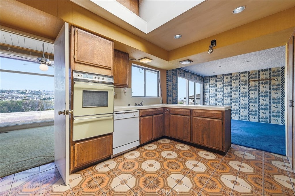 1106 Sandpiper Drive, Corona Del Mar CA 92625 - Photo 17