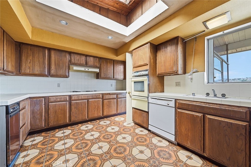 1106 Sandpiper Drive, Corona Del Mar CA 92625 - Photo 16