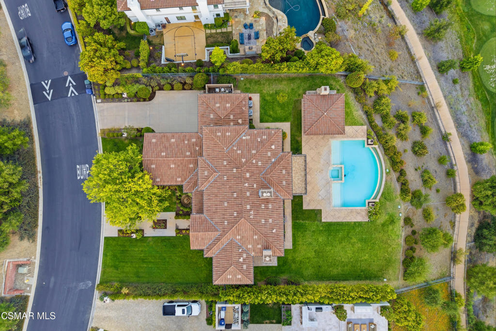 82 Queens Garden Drive