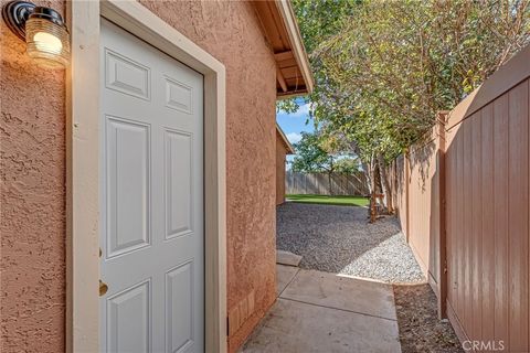 Tiny photo for 1077 Westpark Ln, Corona, CA 92882 (MLS # PW26145763)