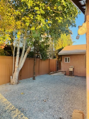 1077 Westpark