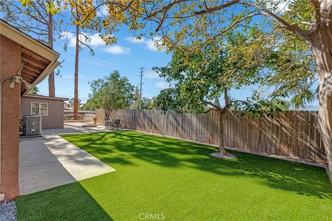 Tiny photo for 1077 Westpark Ln, Corona, CA 92882 (MLS # PW26145763)