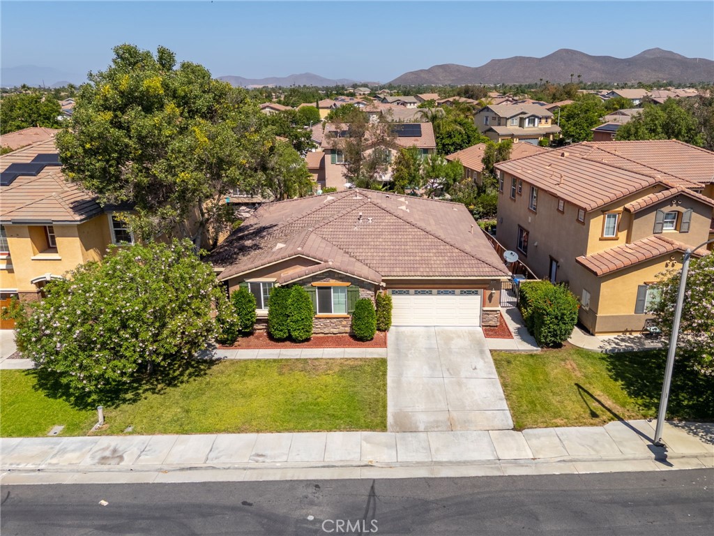 30355 Lamplighter Lane