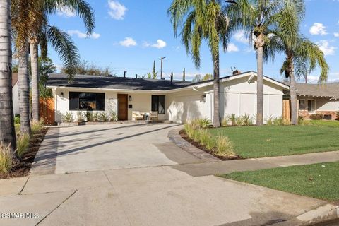 Tiny photo for 6655 Lederer Avenue, West Hills, CA 91307 (MLS # 226000444)
