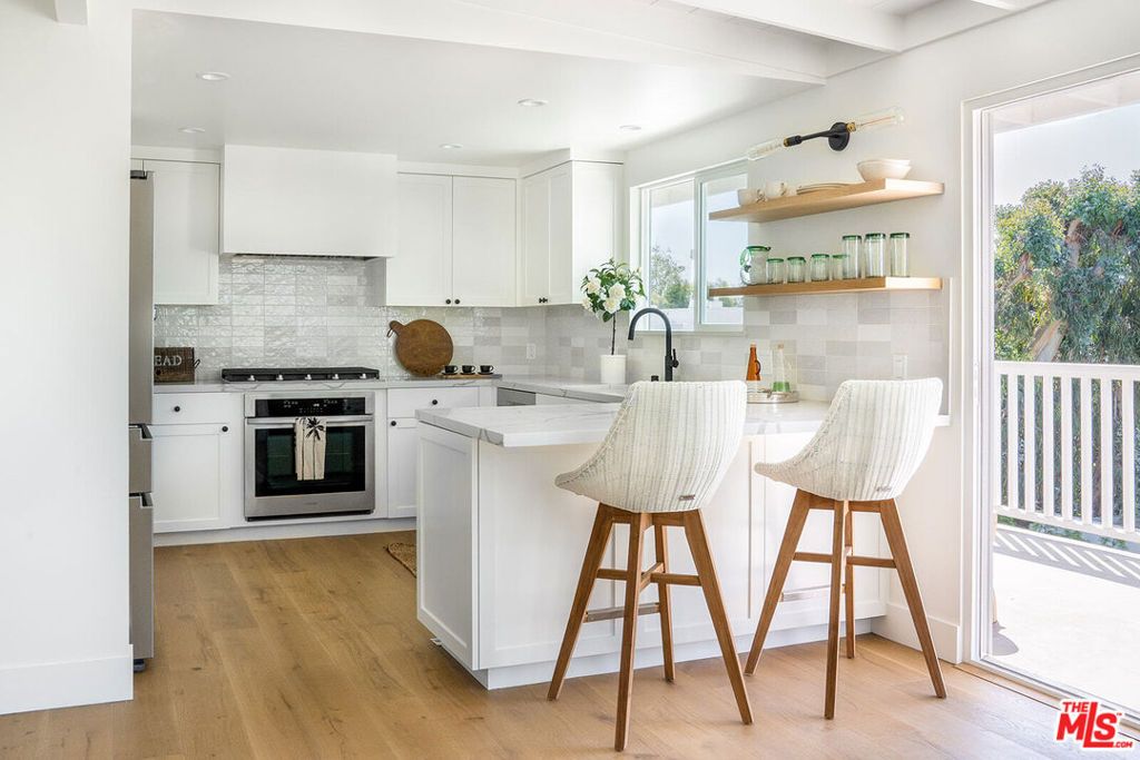 Photo of 31254 Bailard Road, Malibu, CA 90265 (MLS # 26641045)