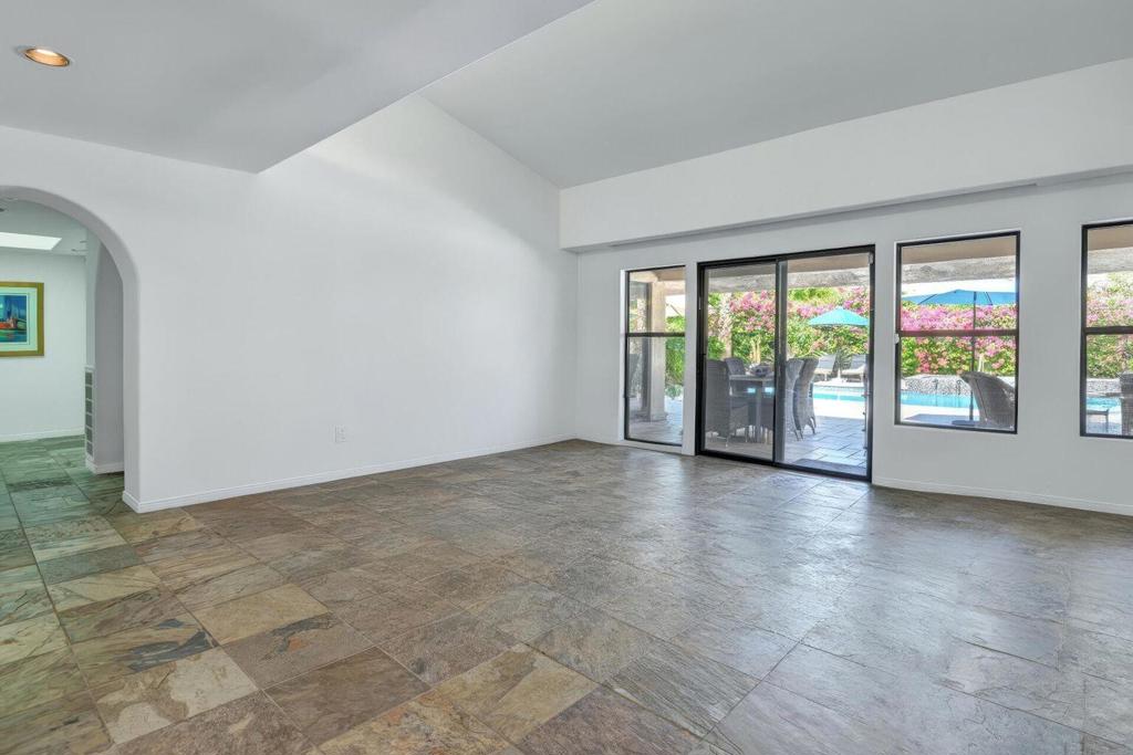 Tamarisk View Estate - Residential Lease