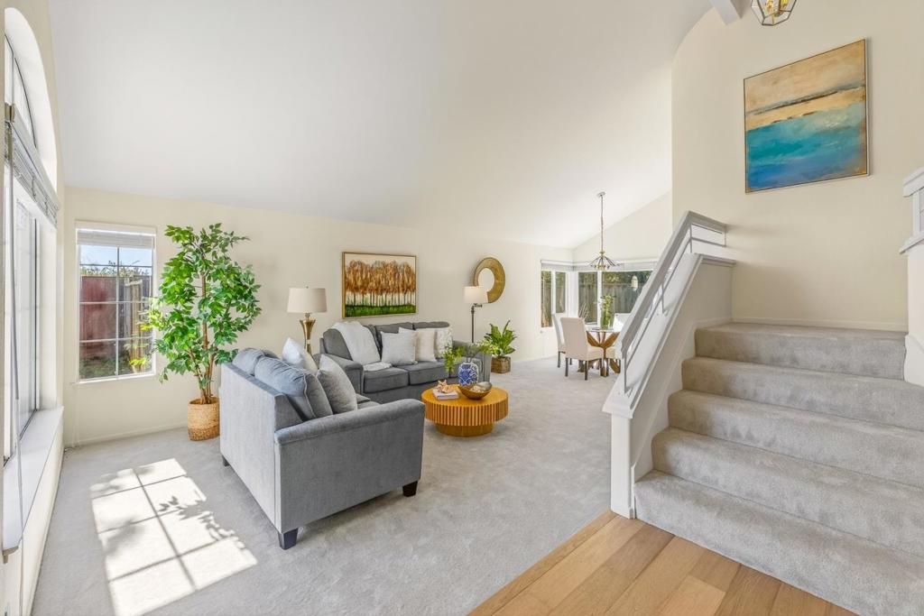 3245 Estrella Del Mar Way