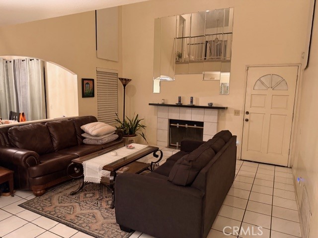 1470 Coral Tree