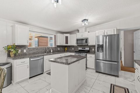 Photo of 35461 Mexico Way, Thousand Palms, CA 92276 (MLS # 219146981DA)