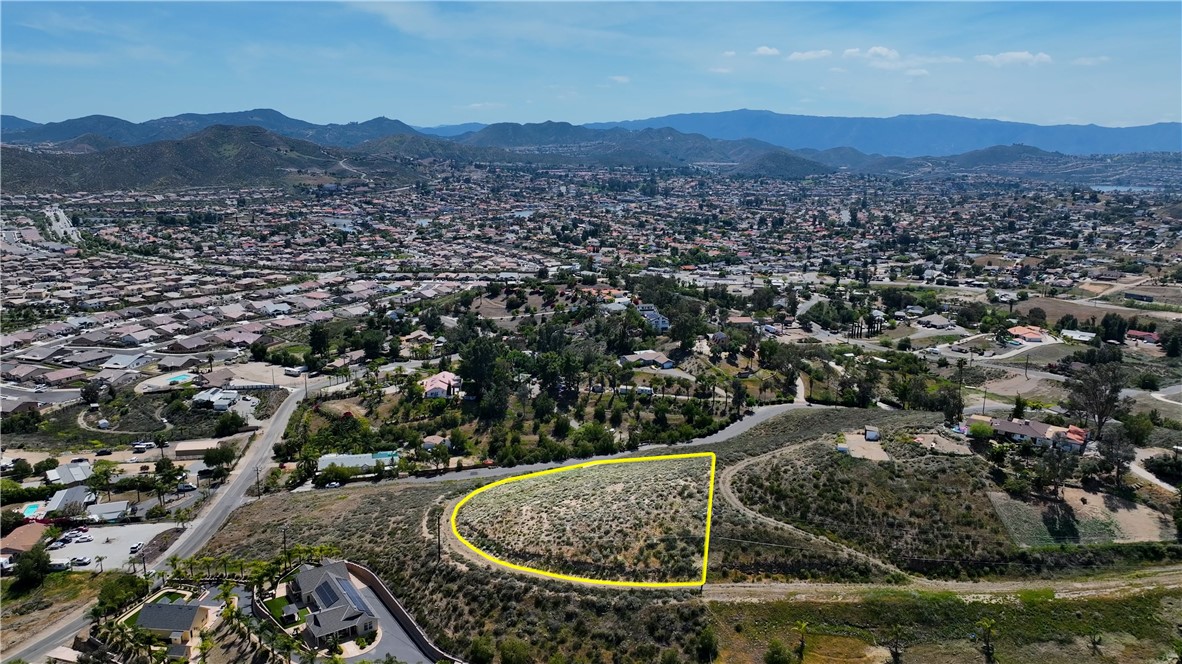 1 Juanita Drive