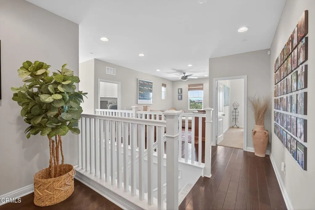 Camarillo, California 93012, United States, 5 Bedrooms Bedrooms, ,4 BathroomsBathrooms,Residential,Pending,186378