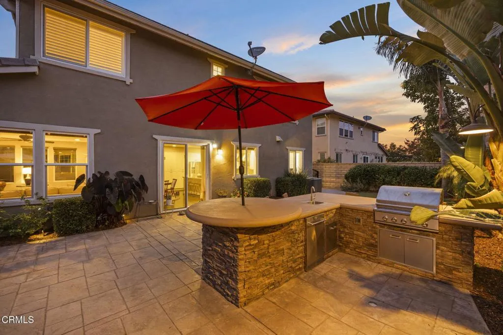 Camarillo, California 93012, United States, 5 Bedrooms Bedrooms, ,4 BathroomsBathrooms,Residential,Pending,186378