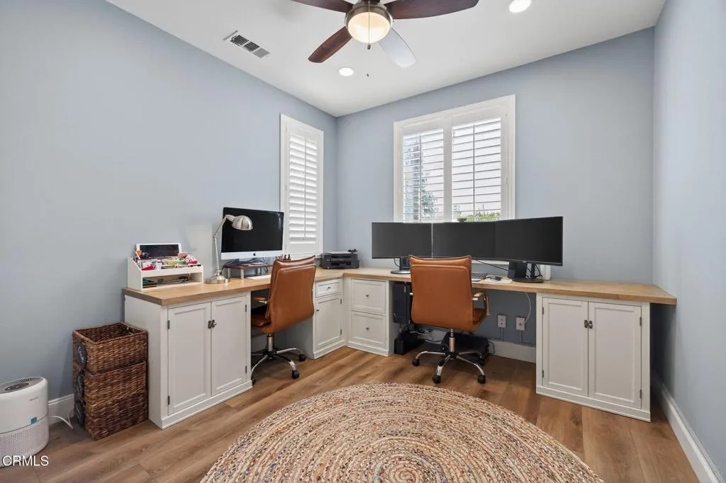 Camarillo, California 93012, United States, 5 Bedrooms Bedrooms, ,4 BathroomsBathrooms,Residential,Pending,186378