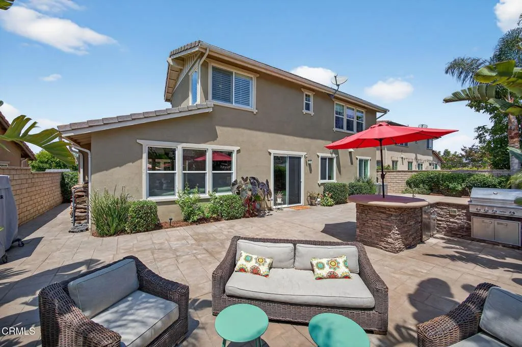 Camarillo, California 93012, United States, 5 Bedrooms Bedrooms, ,4 BathroomsBathrooms,Residential,Pending,186378