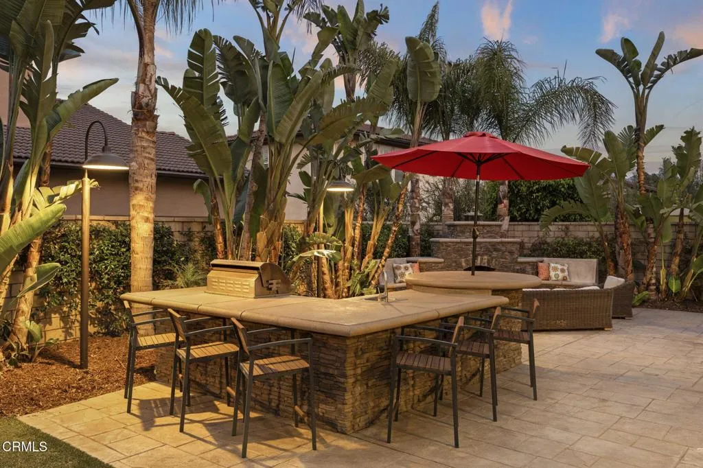 Camarillo, California 93012, United States, 5 Bedrooms Bedrooms, ,4 BathroomsBathrooms,Residential,Pending,186378