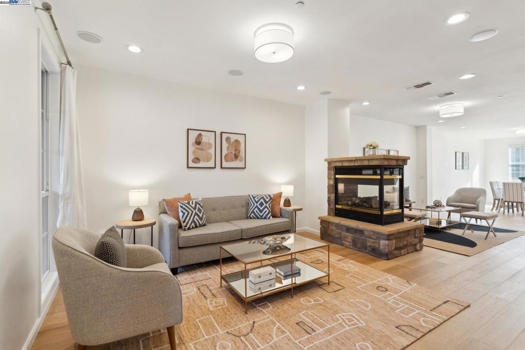 3554 Capoterra Way 2