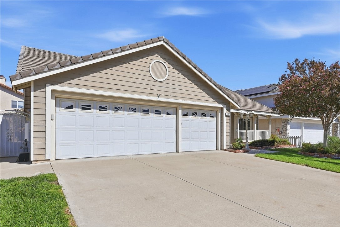 6352 Wellesley Court