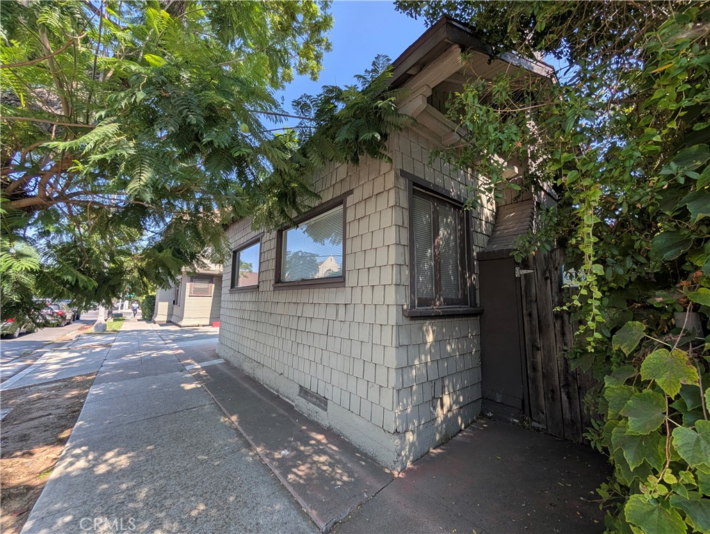 408 E Del Mar Boulevard