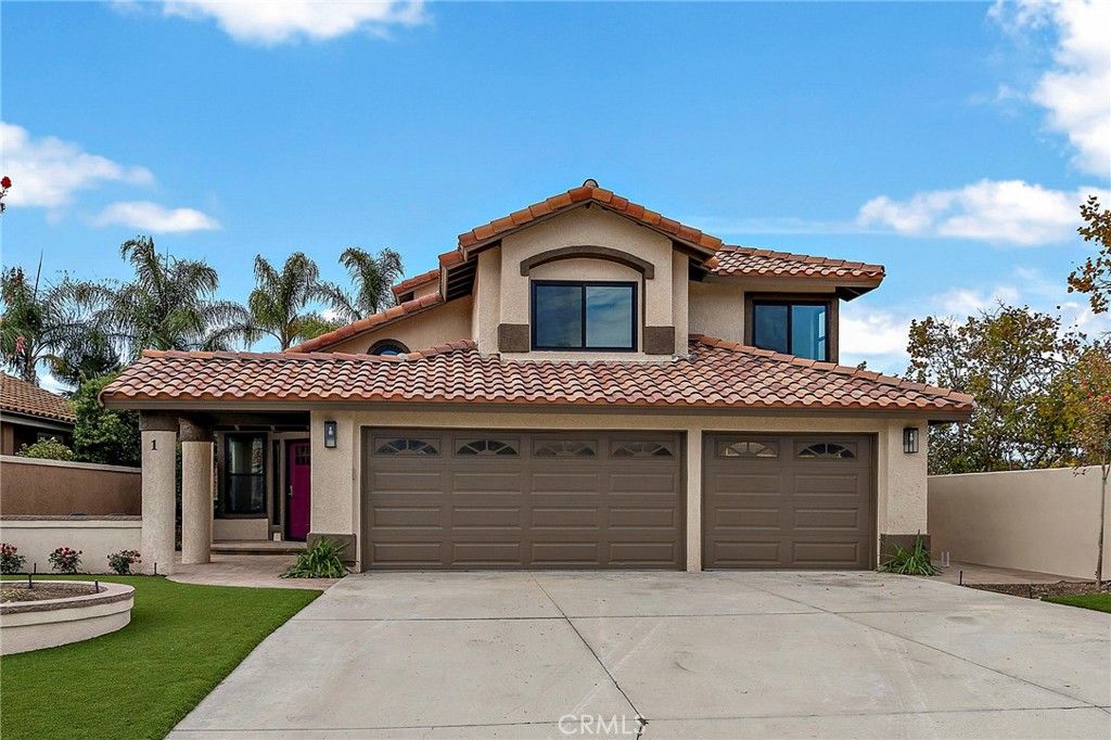 Photo of 1 San Vincente, Rancho Santa Margarita, CA 92688 (MLS # OC25245310)
