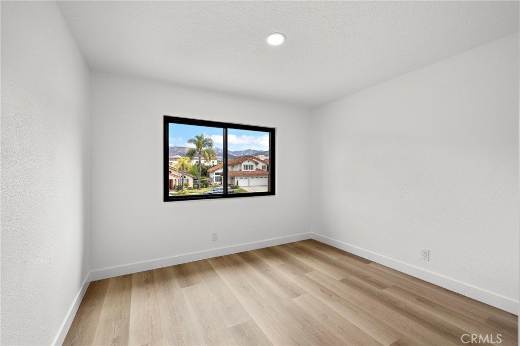 Cantobrio II (R2) (CB2) - Residential Lease