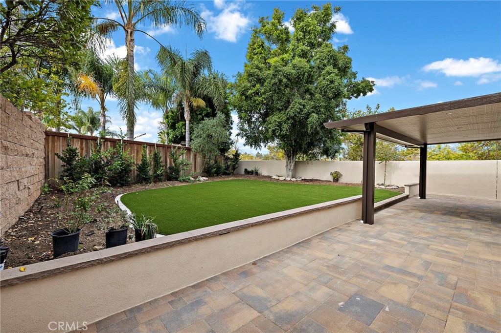 Cantobrio II (R2) (CB2) - Residential Lease