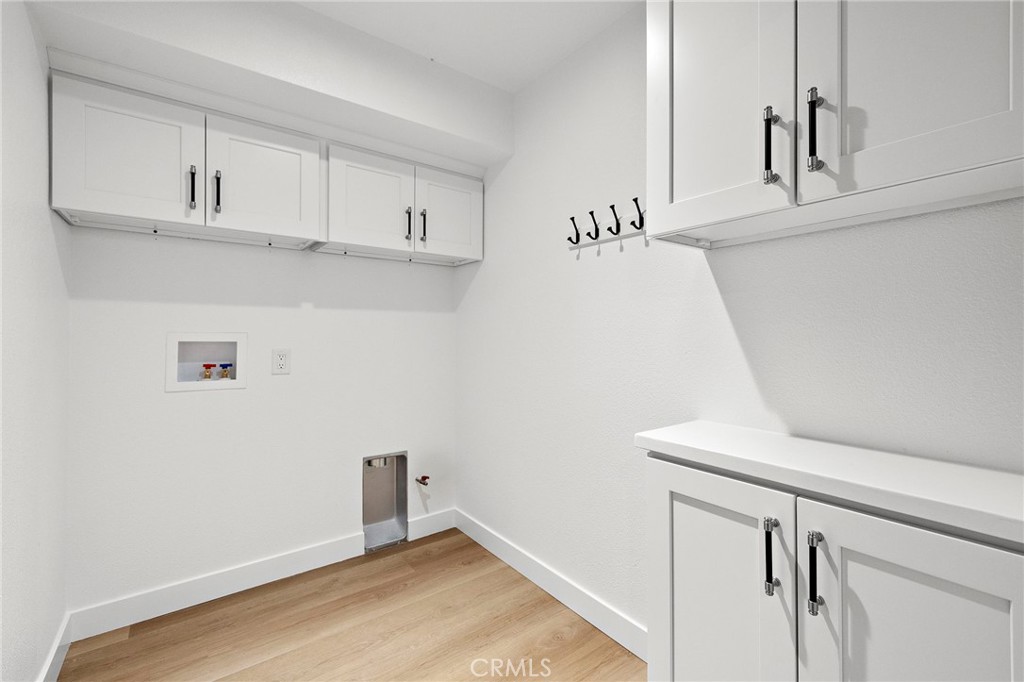 Cantobrio II (R2) (CB2) - Residential Lease