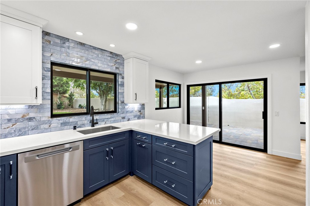 Cantobrio II (R2) (CB2) - Residential Lease