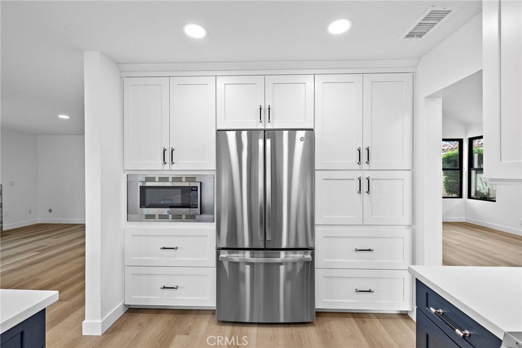 Cantobrio II (R2) (CB2) - Residential Lease