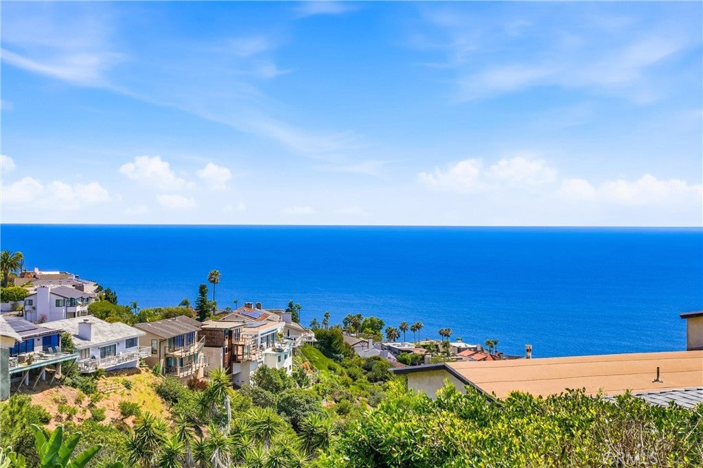 885 Tia Juana Street, Laguna Beach CA 92651