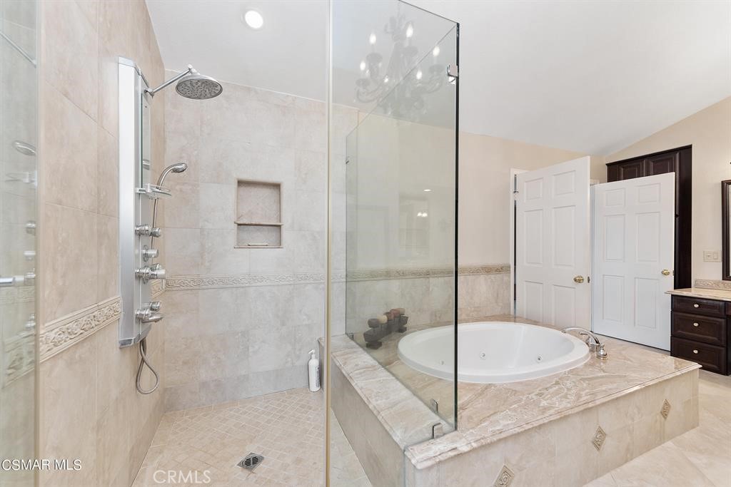 Agoura Hills, California, 91301, United States, 6 Bedrooms Bedrooms, ,5 BathroomsBathrooms,Residential,Active,2045771
