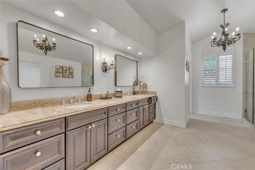 Agoura Hills, California, 91301, United States, 6 Bedrooms Bedrooms, ,5 BathroomsBathrooms,Residential,Active,2045771