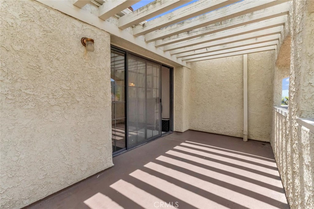 Agoura Hills, California, 91301, United States, 6 Bedrooms Bedrooms, ,5 BathroomsBathrooms,Residential,Active,2045771