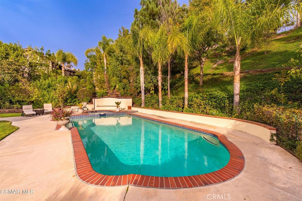 Agoura Hills, California, 91301, United States, 6 Bedrooms Bedrooms, ,5 BathroomsBathrooms,Residential,Active,2045771
