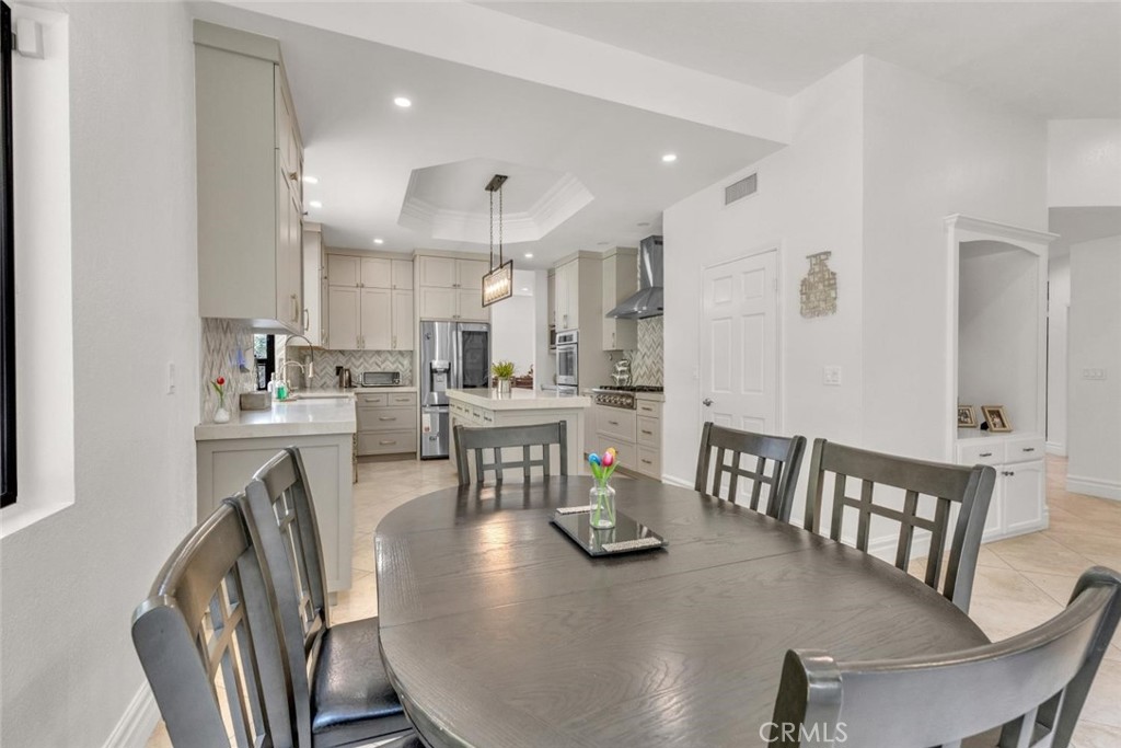 Agoura Hills, California, 91301, United States, 6 Bedrooms Bedrooms, ,5 BathroomsBathrooms,Residential,Active,2045771