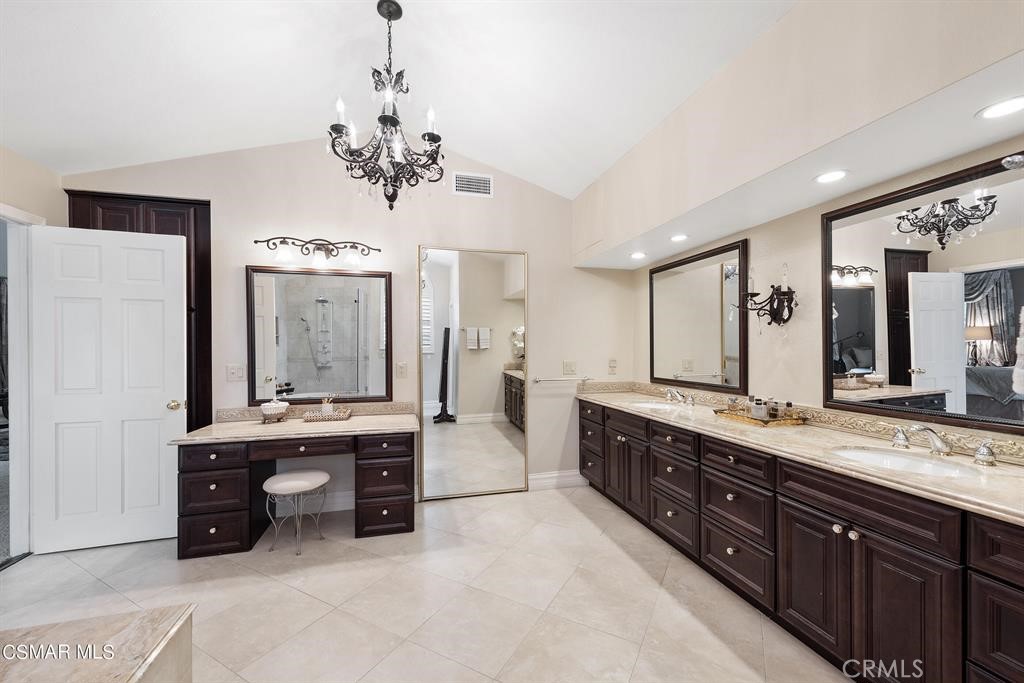 Agoura Hills, California, 91301, United States, 6 Bedrooms Bedrooms, ,5 BathroomsBathrooms,Residential,Active,2045771