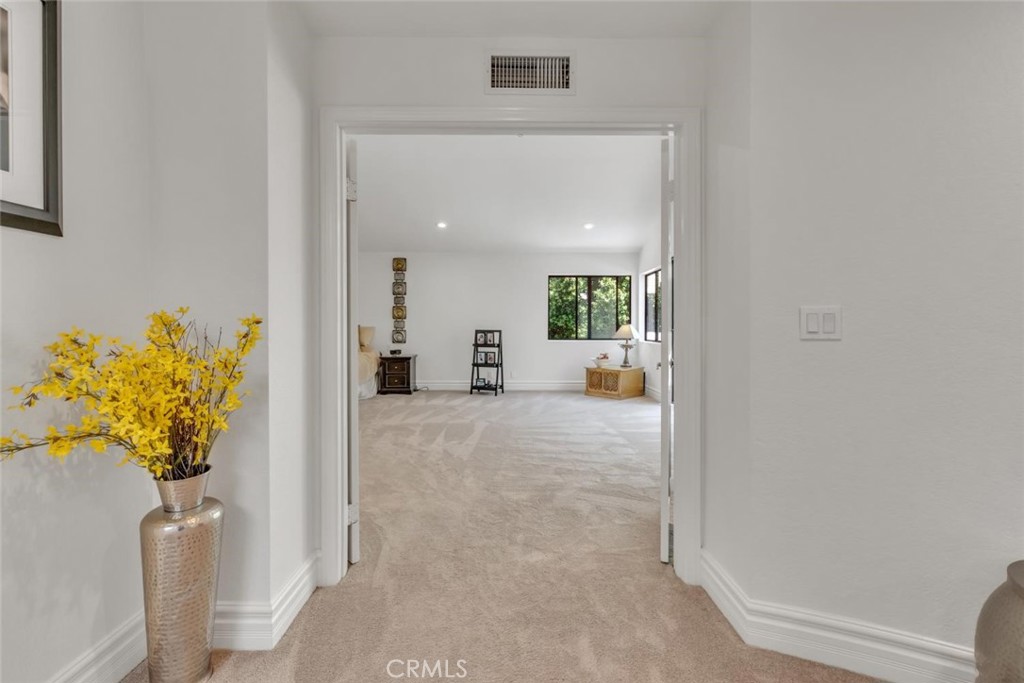 Agoura Hills, California, 91301, United States, 6 Bedrooms Bedrooms, ,5 BathroomsBathrooms,Residential,Active,2045771
