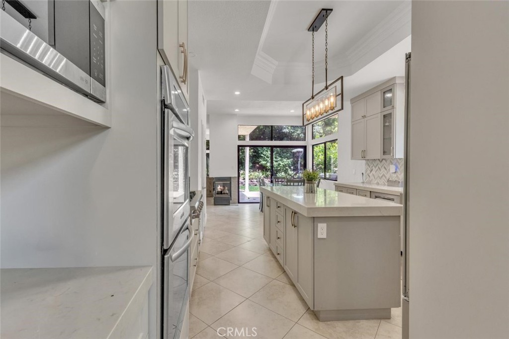 Agoura Hills, California, 91301, United States, 6 Bedrooms Bedrooms, ,5 BathroomsBathrooms,Residential,Active,2045771